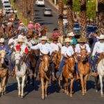 “Estamos voltando a festejar”, diz Caiado em cavalgada