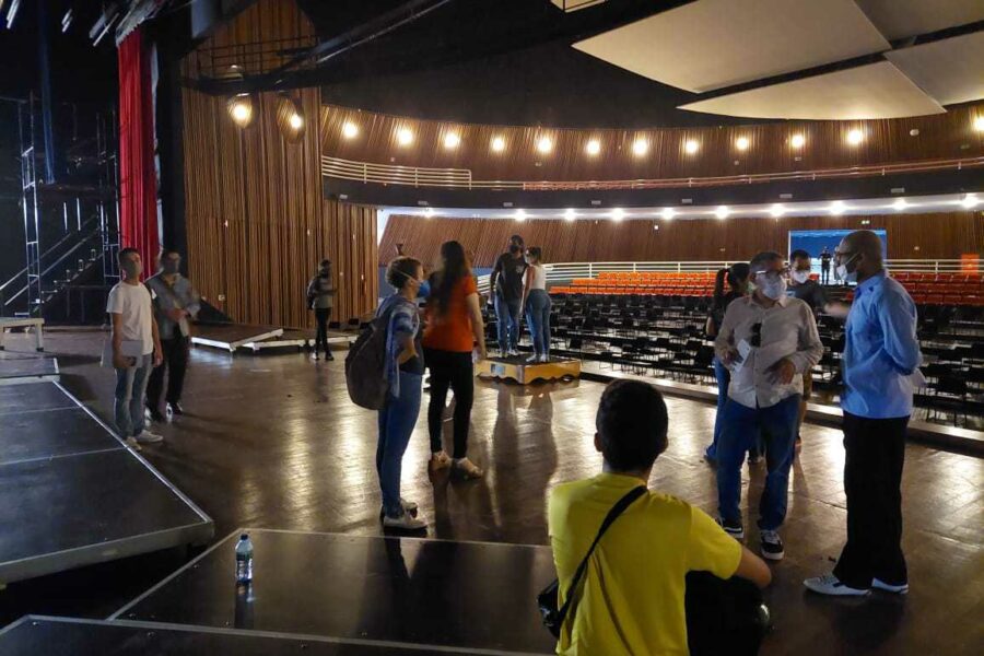 Basileu França está com vestibular aberto para Tecnologia em Produção Cênica