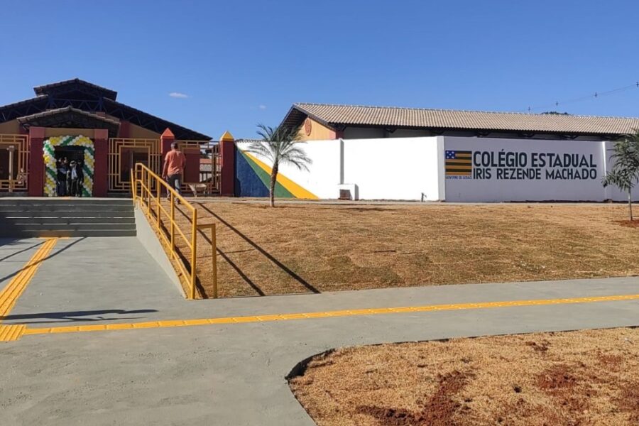 Em Águas Lindas de Goiás, Caiado inaugura Colégio Estadual Iris Rezende Machado