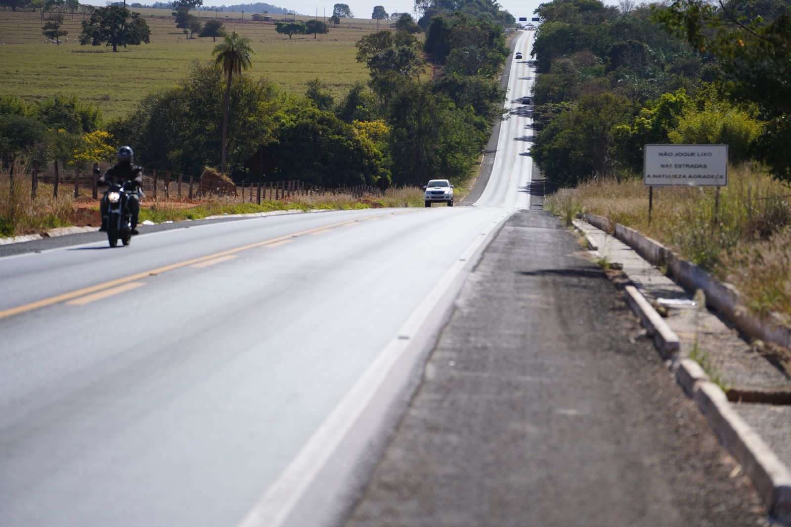 Em Firminópolis, Caiado inaugura obra rodoviária no valor de quase R$ 40 milhões