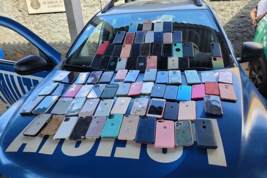 Polícia recupera correntes e celulares furtados em show e prende suspeitos