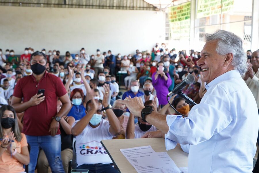 Em Mimoso de Goiás, governador autoriza construção de 29 casas a custo zero