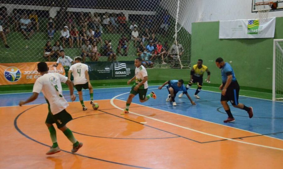 Jogos Abertos: jogos em Mozarlândia e Chapadão do Céu classificam equipes para a fase regional