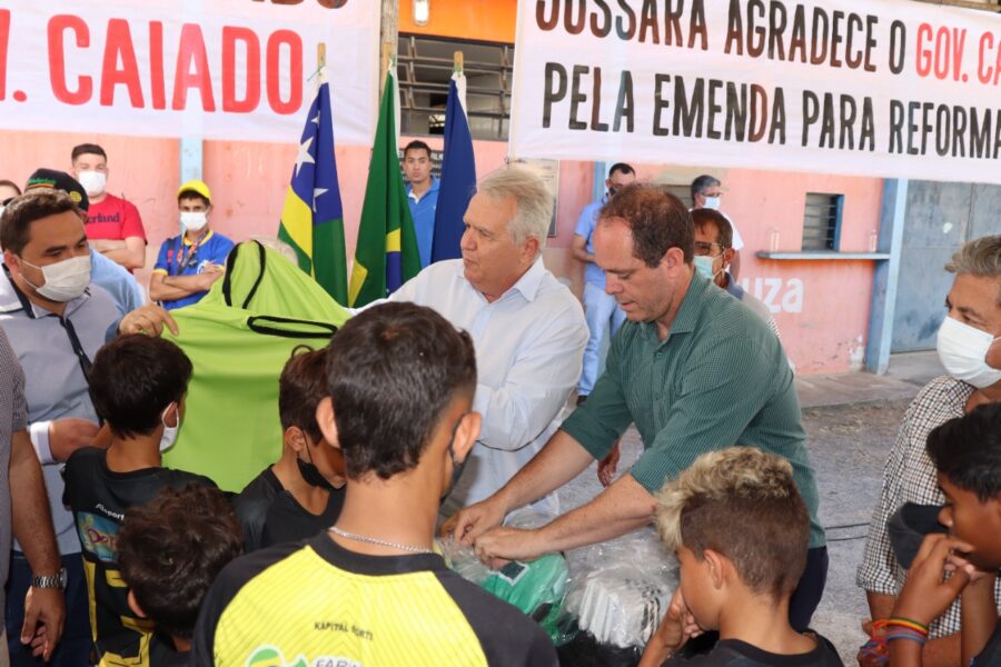 Assinada ordem de serviço para reforma de ginásio em Jussara