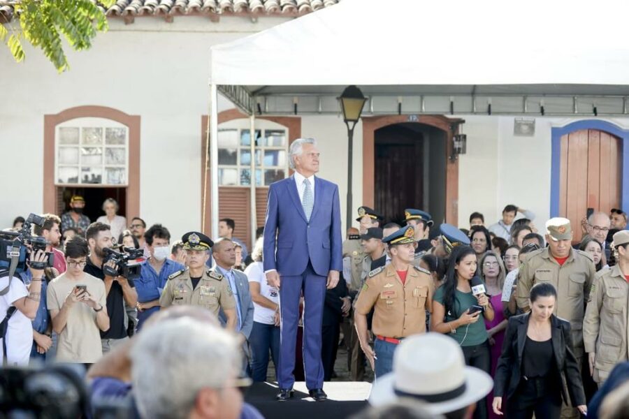 Capital do Estado é transferida para a cidade de Goiás