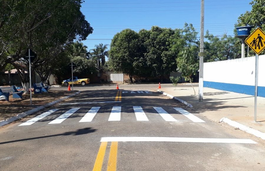 Jussara recebe sinalização de trânsito