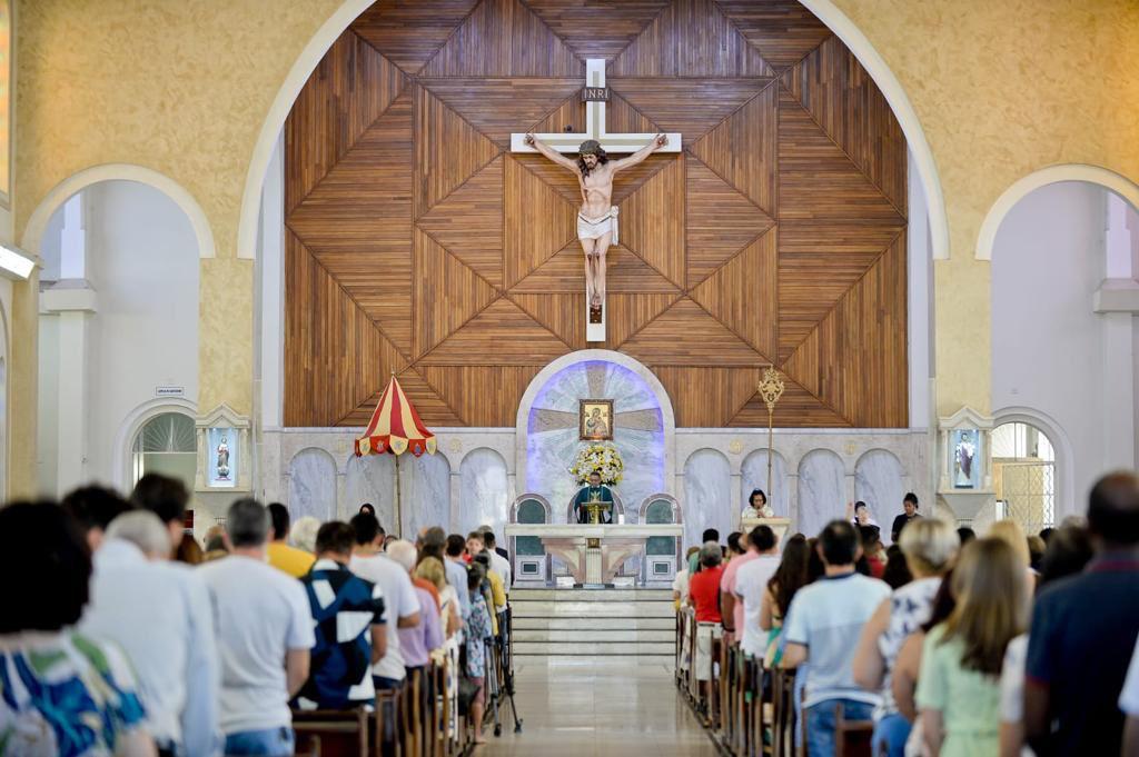 Caiado e Gracinha participam de missa em memória a Ronaldo Caiado Filho