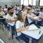 Mais de meio milhão de estudantes retornam às aulas nas escolas estaduais nesta terça, dia 02