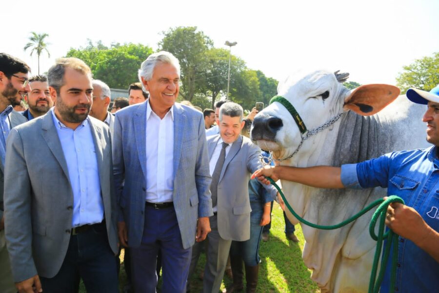 Caiado participa da abertura da 75ª Exposição Agropecuária de Goiás