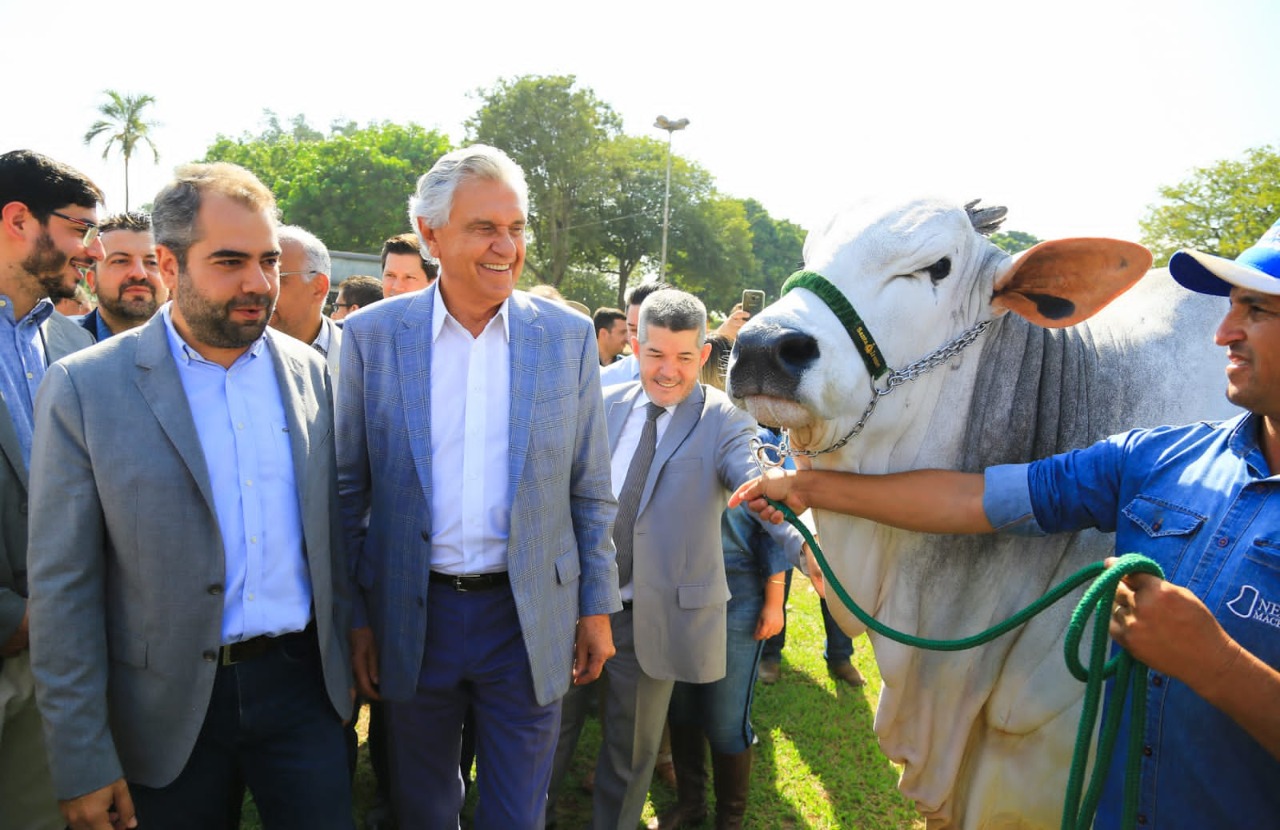 Caiado participa da abertura da 75ª Exposição Agropecuária de Goiás