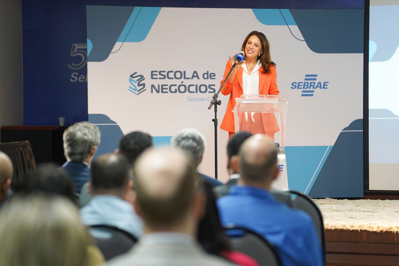 Gracinha Caiado participa do lançamento da Escola de Negócios do Sebrae Goiás