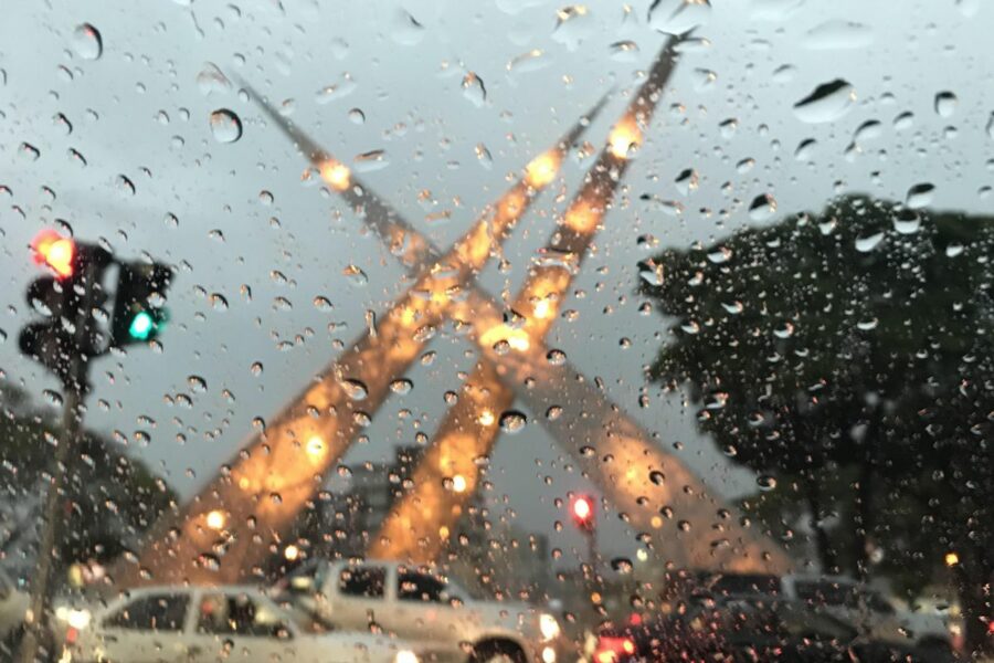 Frente fria provoca chuvas isoladas em Goiás