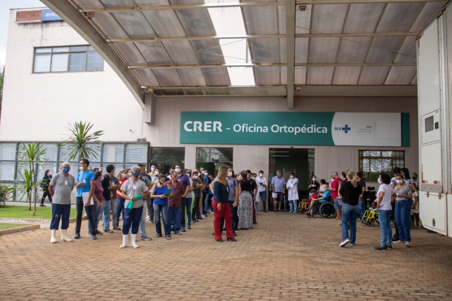 Crer realiza simulação realística de incêndio na oficina ortopédica