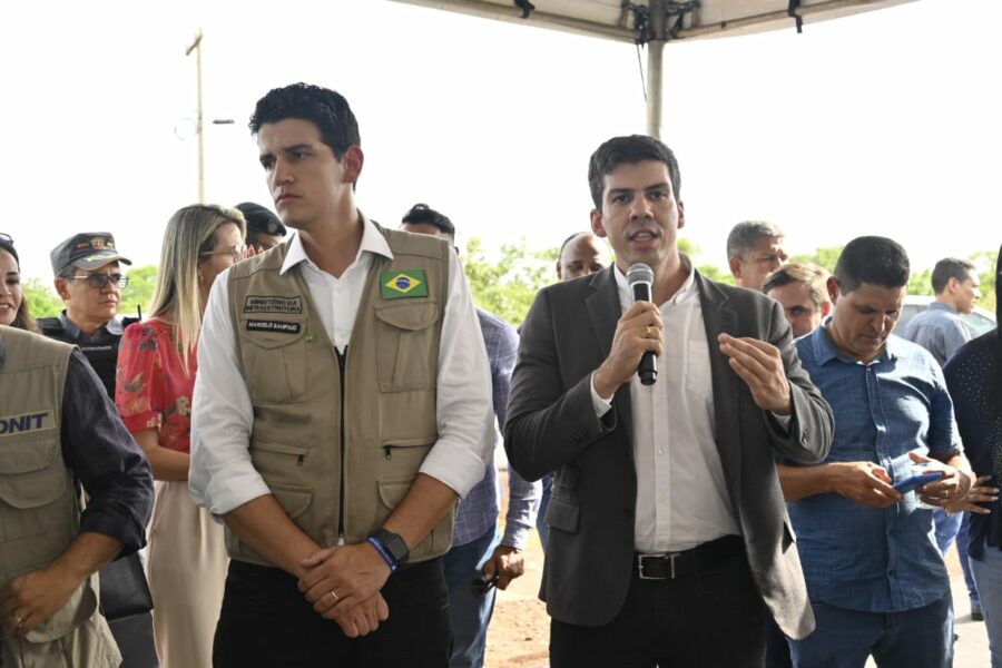 Presidente da Goinfra e ministro da Infraestrutura vistoriam obras de Aragarças