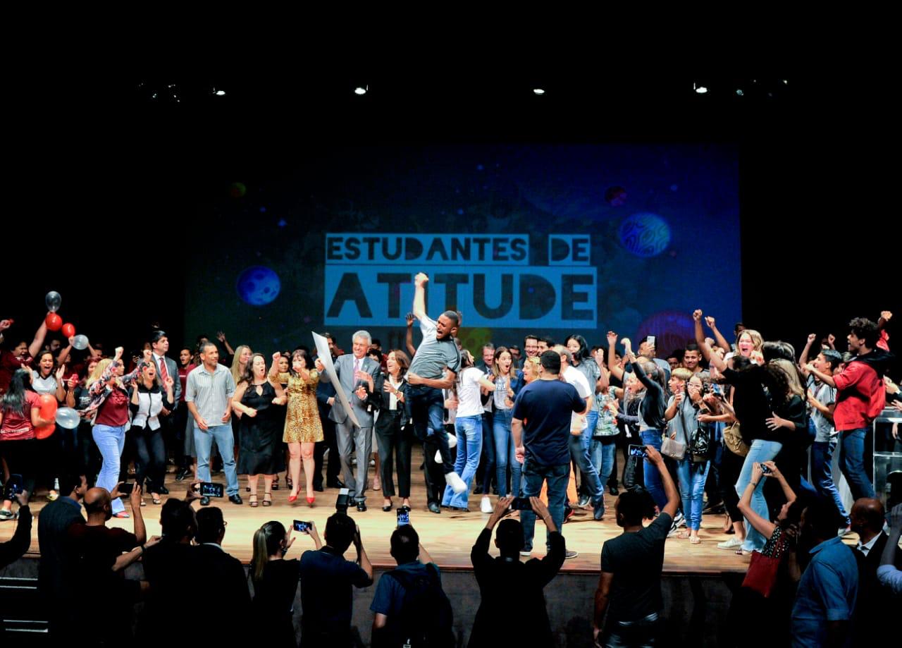 317 escolas concorrem à premiação de R$ 158 mil do Projeto Estudantes de Atitude 2022