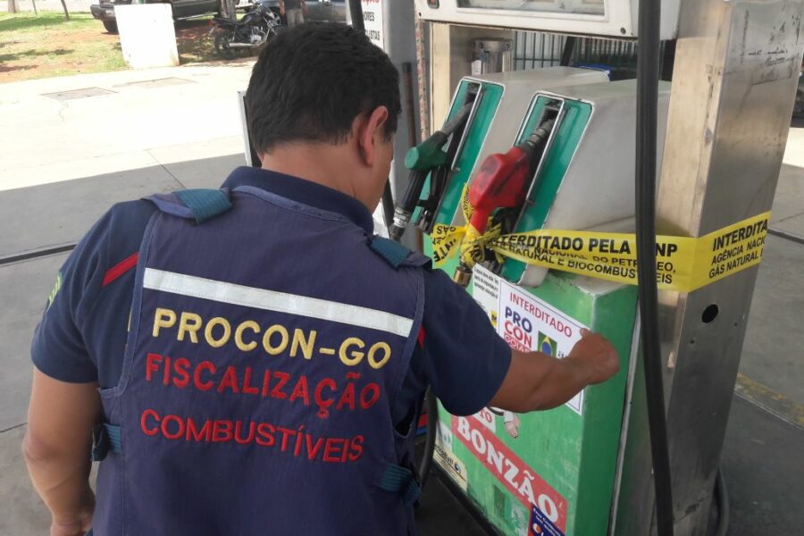 Procon volta aos postos para verificar novo aumento nos preços de combustíveis