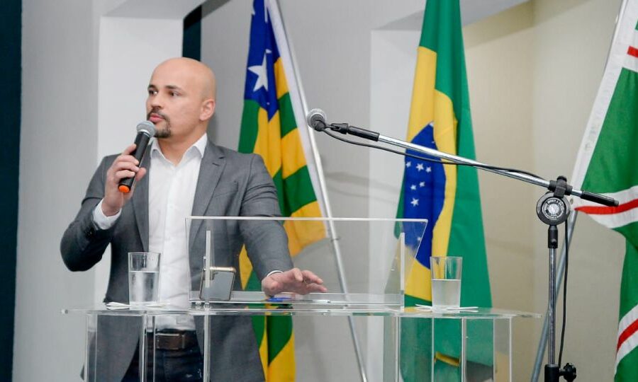 Bruno D’Abadia deixa a Secretaria da Administração de Goiás