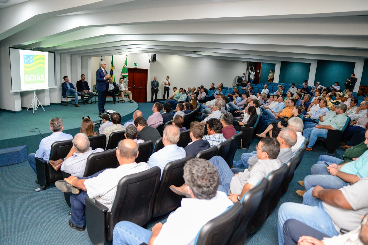 Governador debate investimento em infraestrutura com produtores rurais