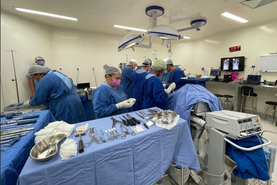 Mutirão de Escoliose do Crer transforma a vida de 20 pacientes