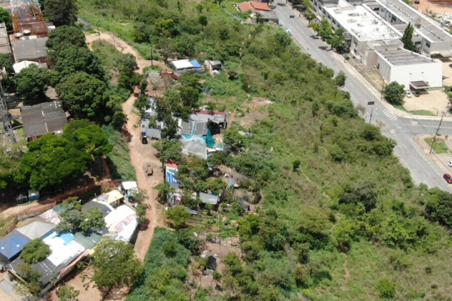 Polícia autua três pessoas por invasão no Morro da Serrinha