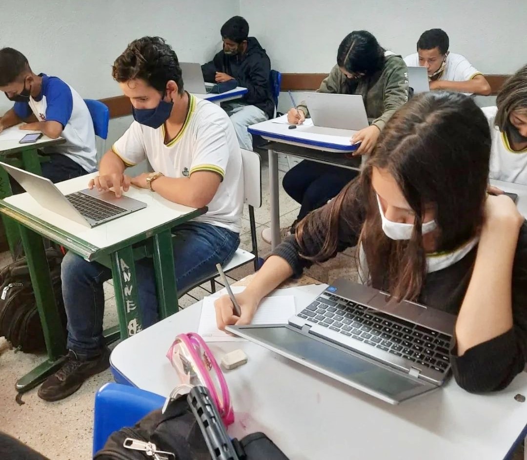 Investimentos em tecnologia nas escolas somam R$ 602 milhões em 4 anos