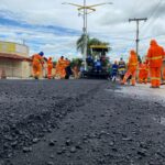 Gil Tavares inicia obras do Asfalta Nerópolis, o maior programa de recapeamento da história do município