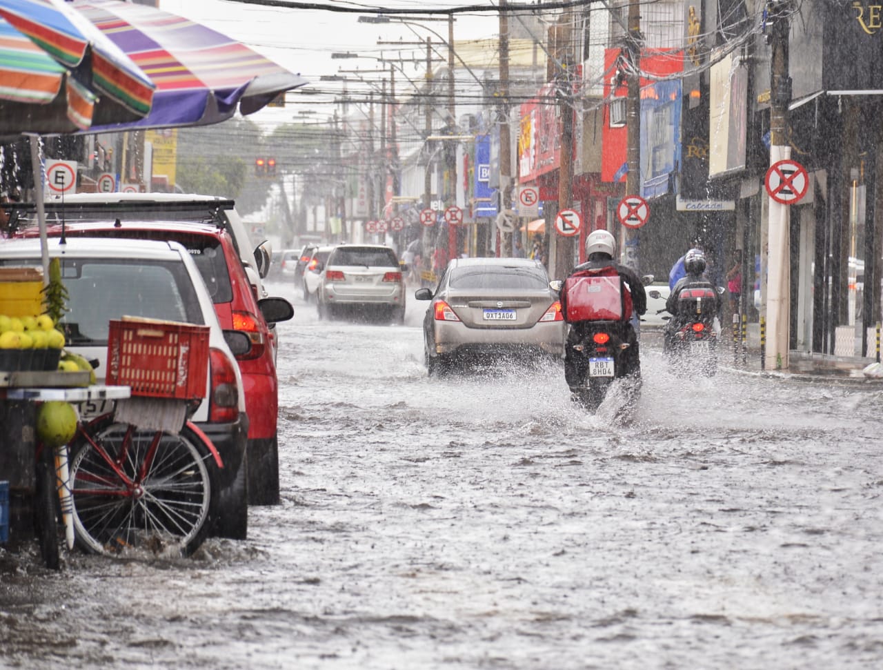 Meteorologia emite alerta de tempestade para 29 municípios de Goiás