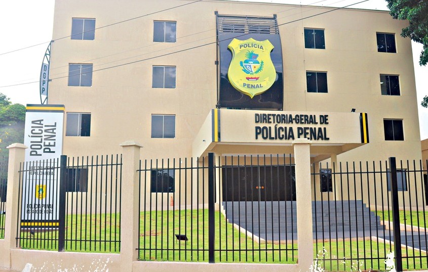 Caiado inaugura sede da Polícia Penal e participa da posse de novo presidente do TRT