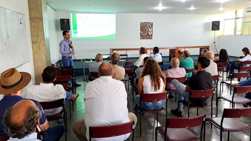 Agrodefesa orienta pecuaristas sobre cuidados após retirada da vacina contra aftosa