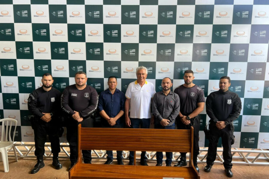 Mão de obra carcerária vai produzir bancos para o Serra Dourada
