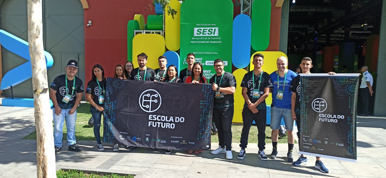 Alunos da EFG participam de campeonato nacional de robótica, em Brasília