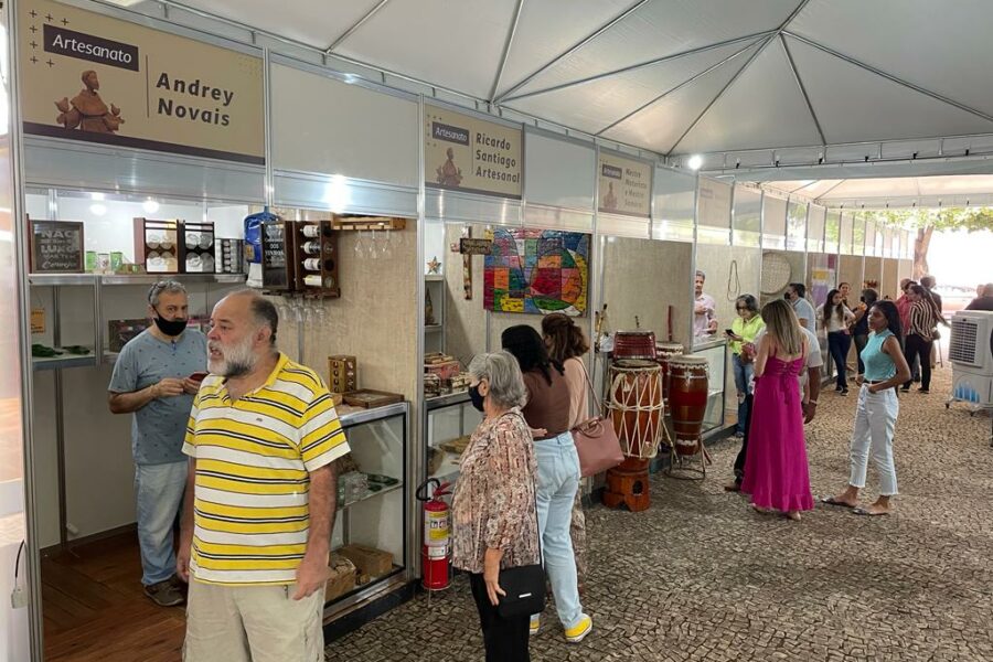 Goiás Feito à Mão leva artesanato à Praça Cívica no fim de semana