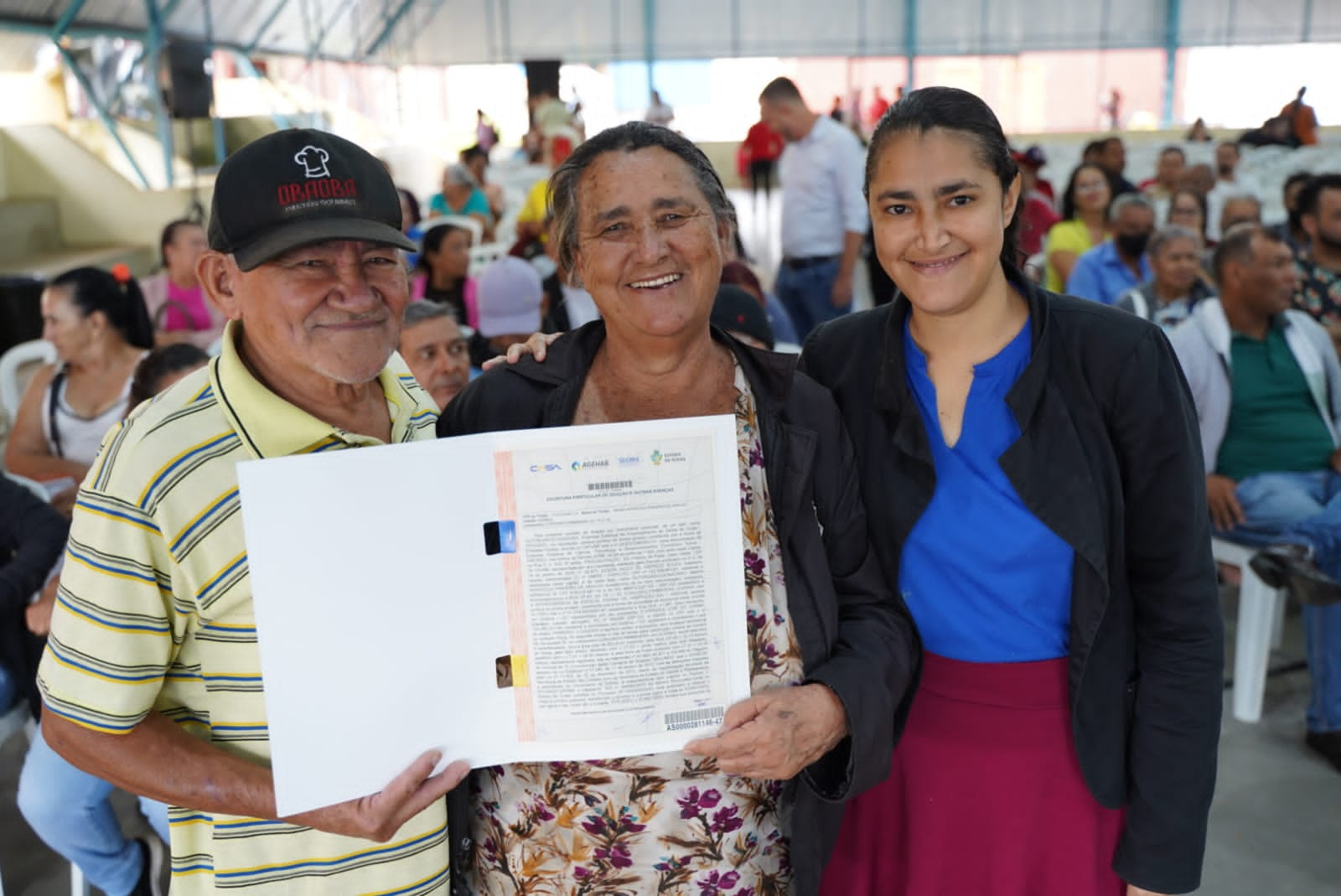 Mais 485 famílias recebem escrituras pelo programa Pra Ter Onde Morar