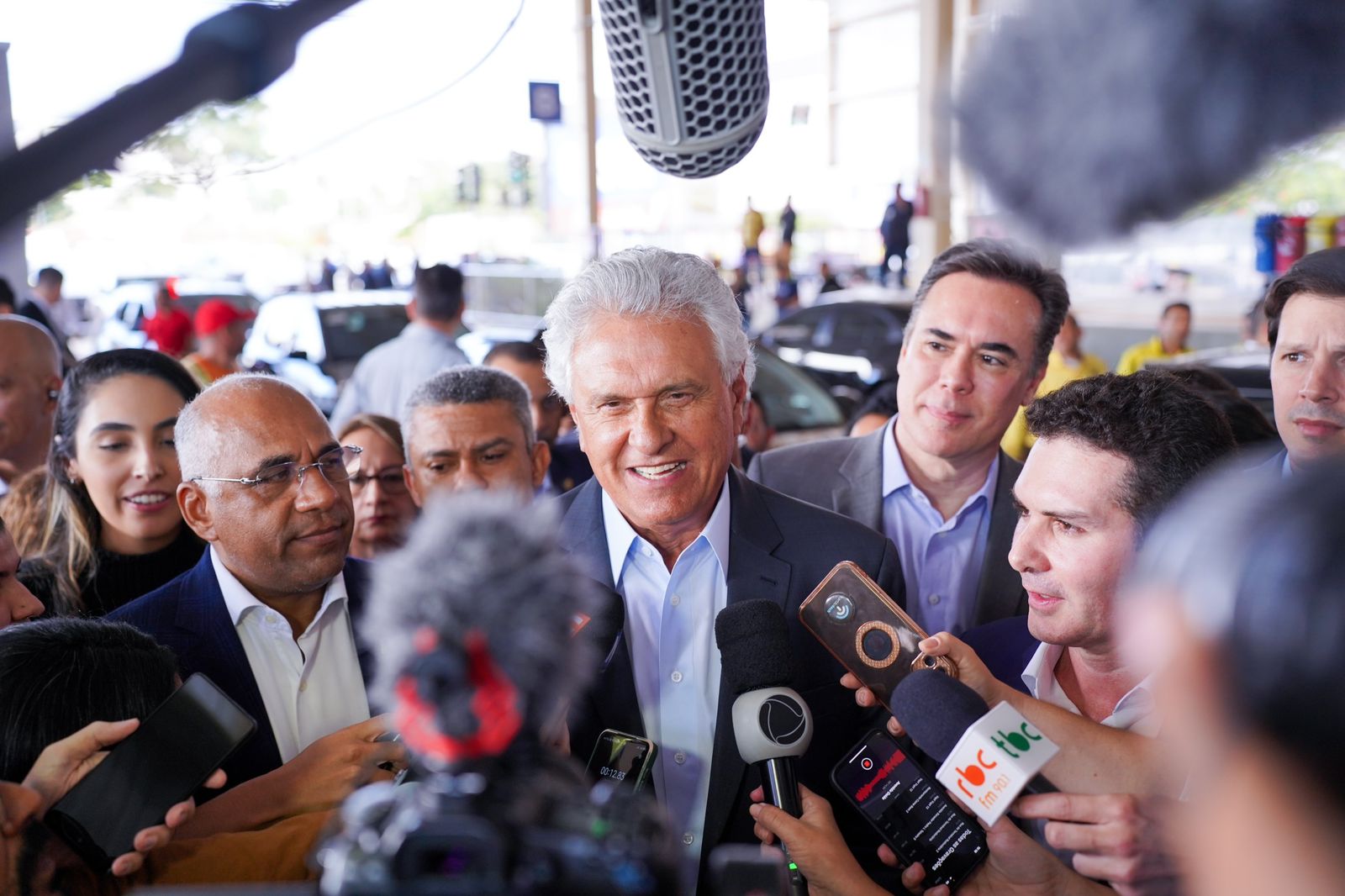 Caiado participa da inauguração de terminal em Goiânia