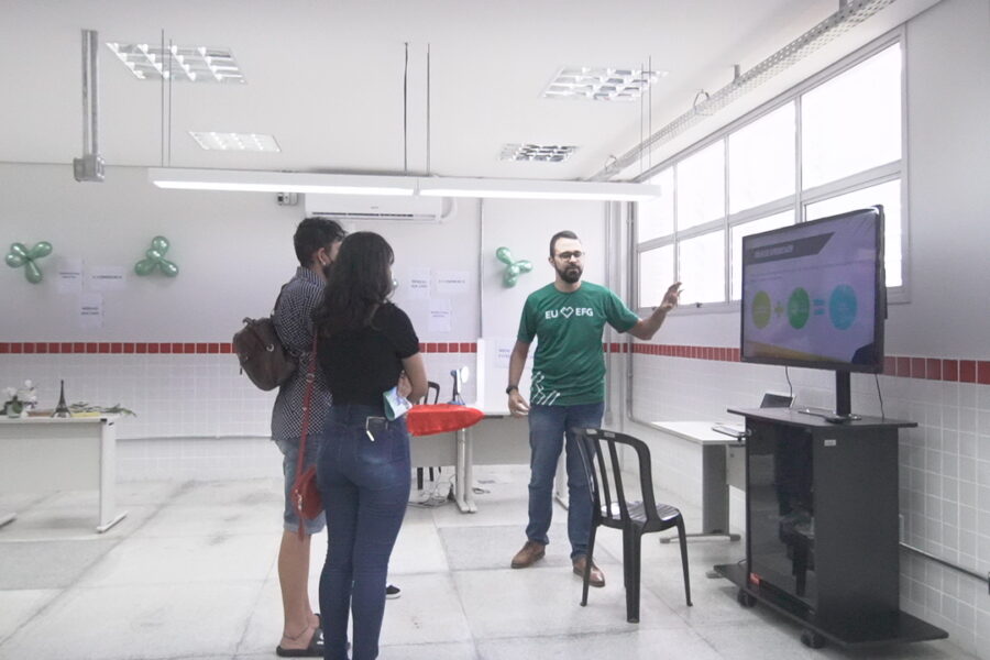 Escolas do Futuro auxiliam jovens na escolha de profissão
