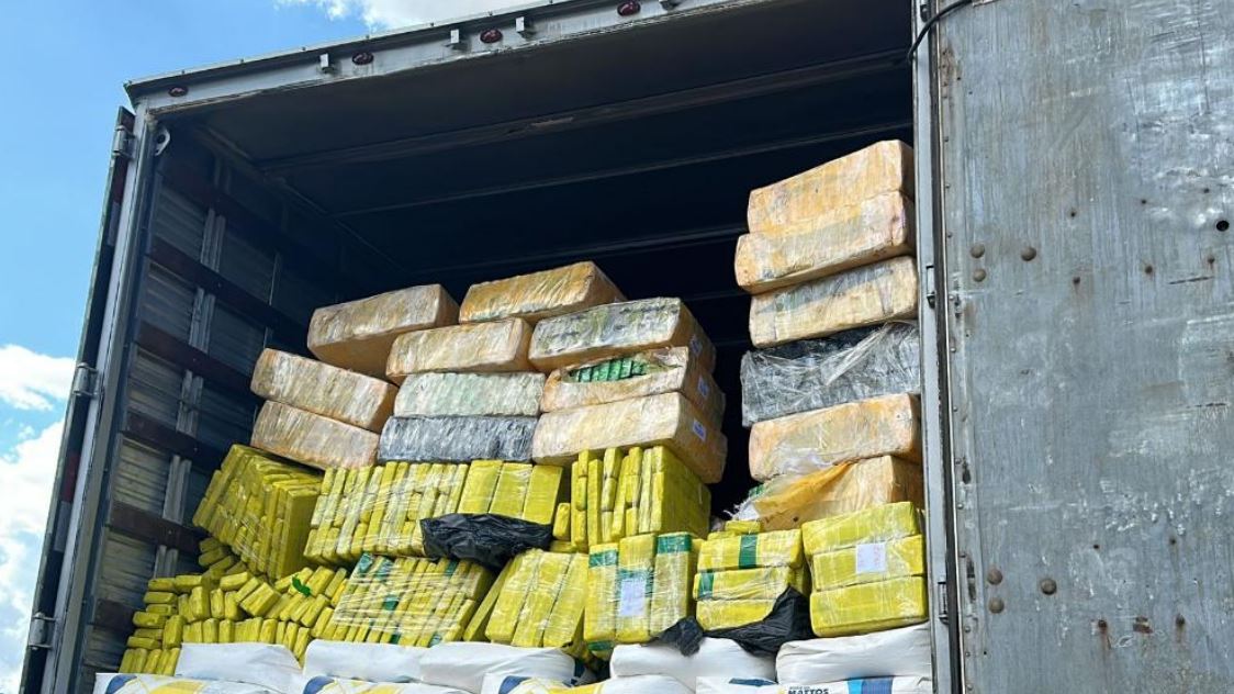 PM apreende mais de 3 toneladas de maconha em Goiânia