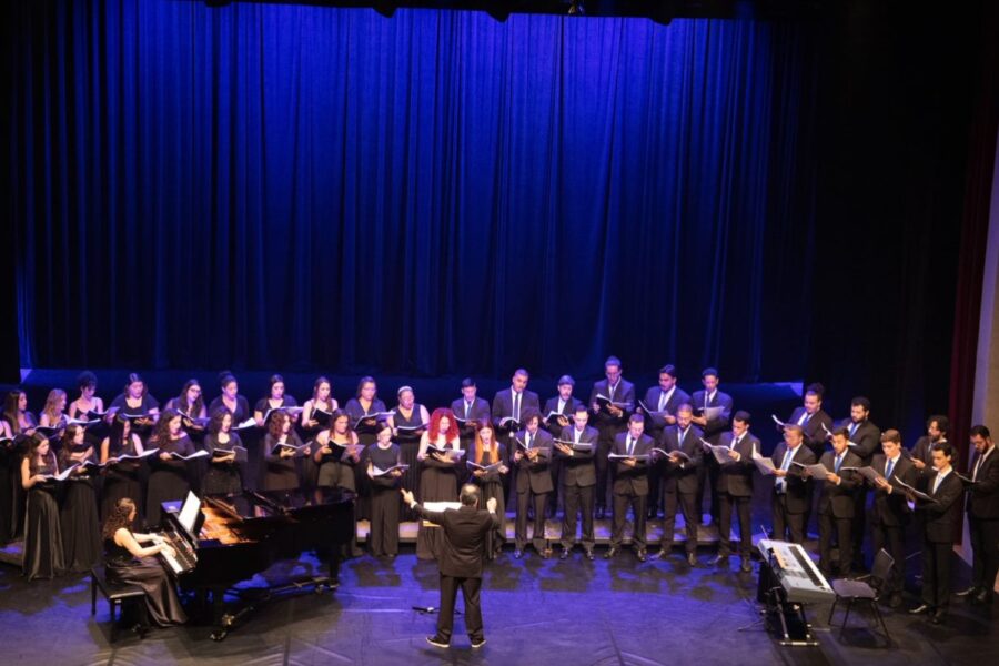 Coro Sinfônico Jovem de Goiás apresenta concerto no Teatro Goiânia