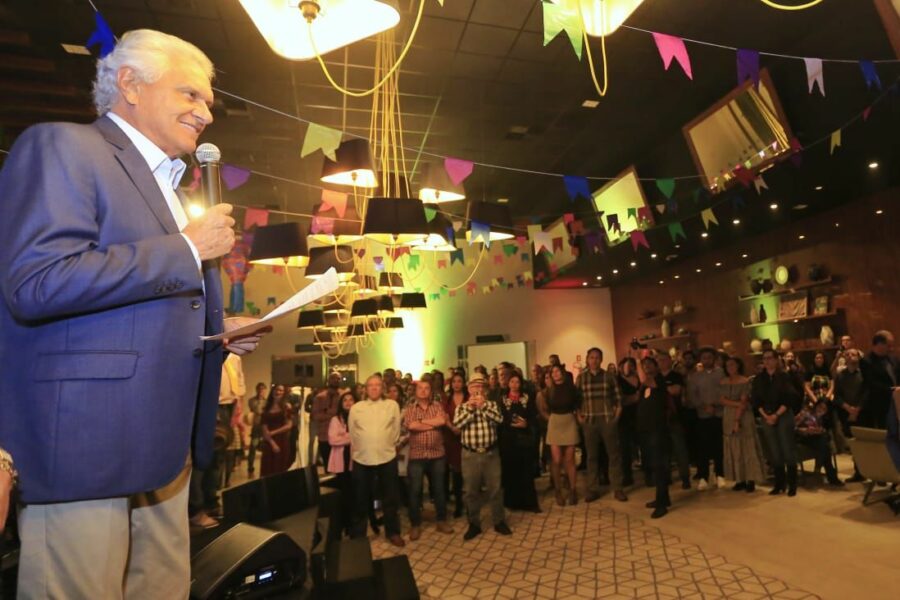 Caiado destaca avanços econômicos e parcerias em evento do Sebrae/GO