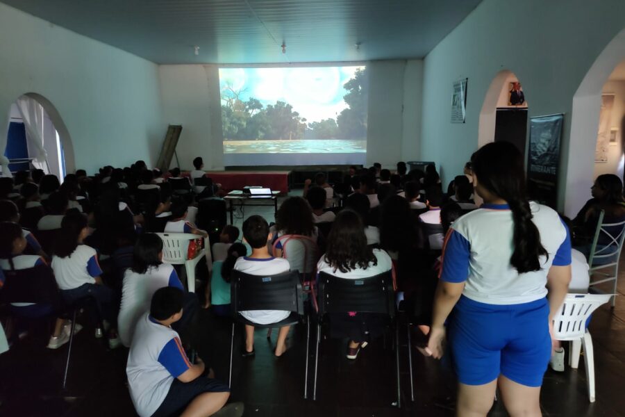 Cine Goiás Itinerante está em Buriti Alegre