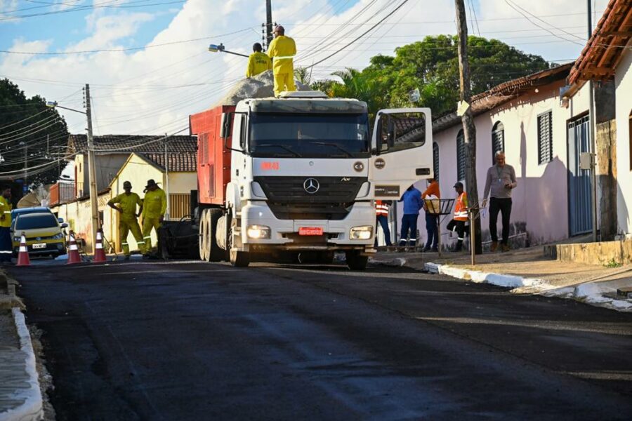 Goinfra inicia recapeamento de ruas da cidade de Goiás