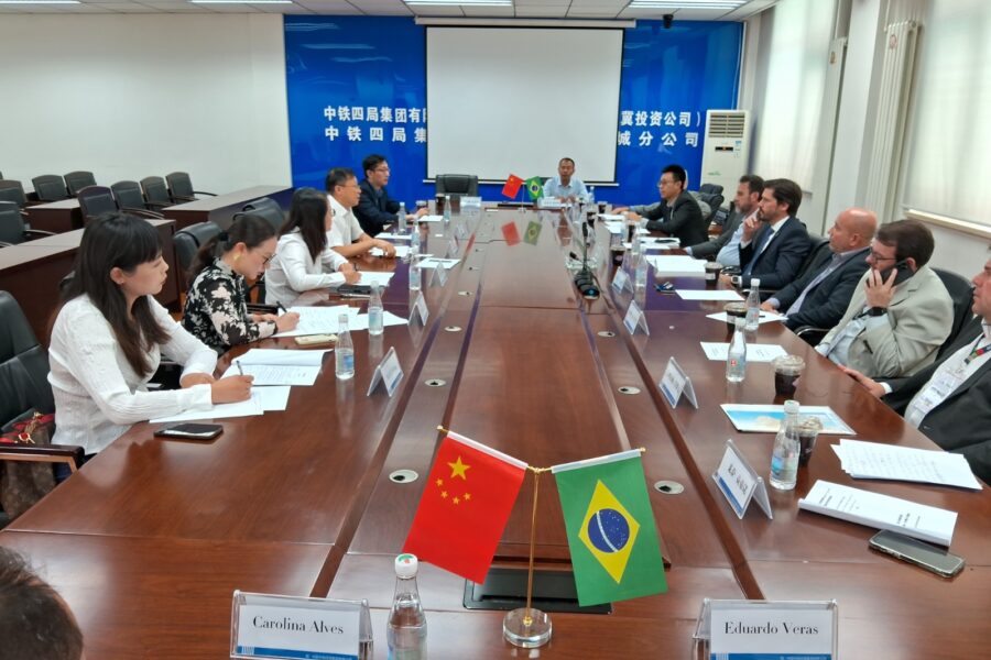 Missão goiana apresenta projetos estruturantes a empresas chinesas