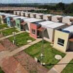 Caiado entrega primeiras casas a custo zero em Hidrolândia