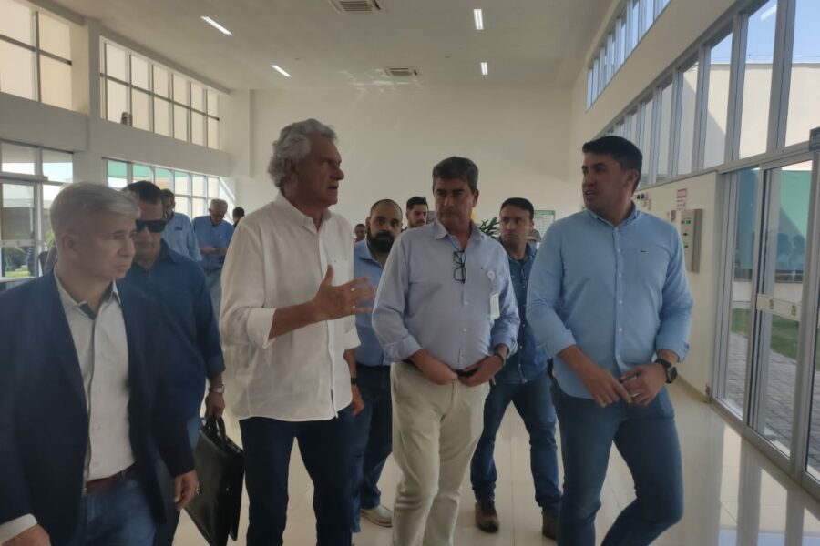 Governador conhece, na Policlínica de Goianésia, novas terapias