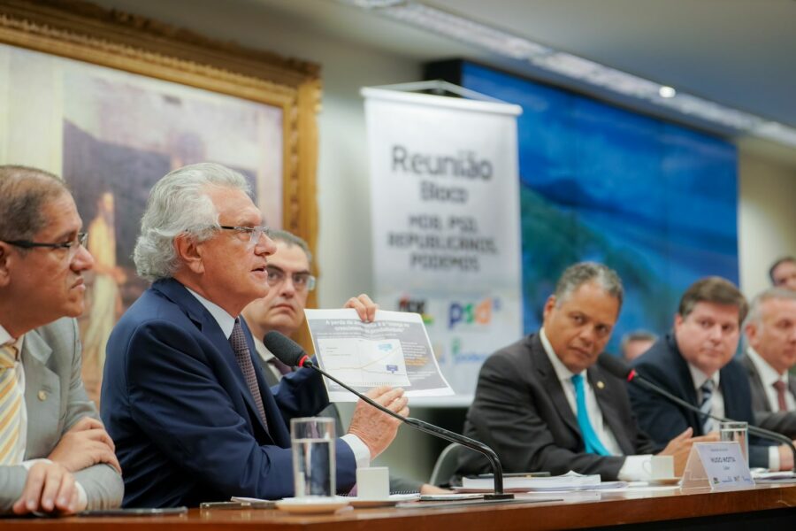 Em Brasília, Caiado busca apoio para repensar Reforma Tributária