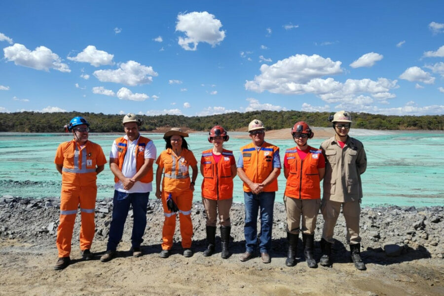 Bombeiros vistoriam mineração em Crixás