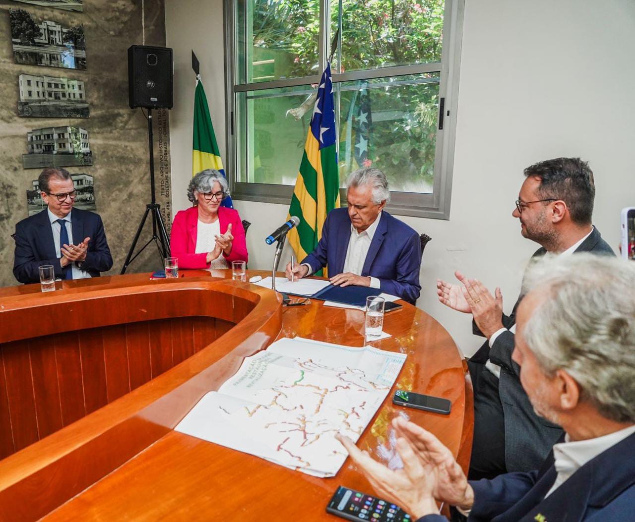 Governo e UFG firmam acordo para projetos de infraestrutura e transportes