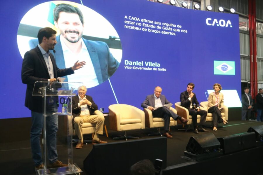 Daniel Vilela defende a industrialização de Anápolis, na presença de Alckmin