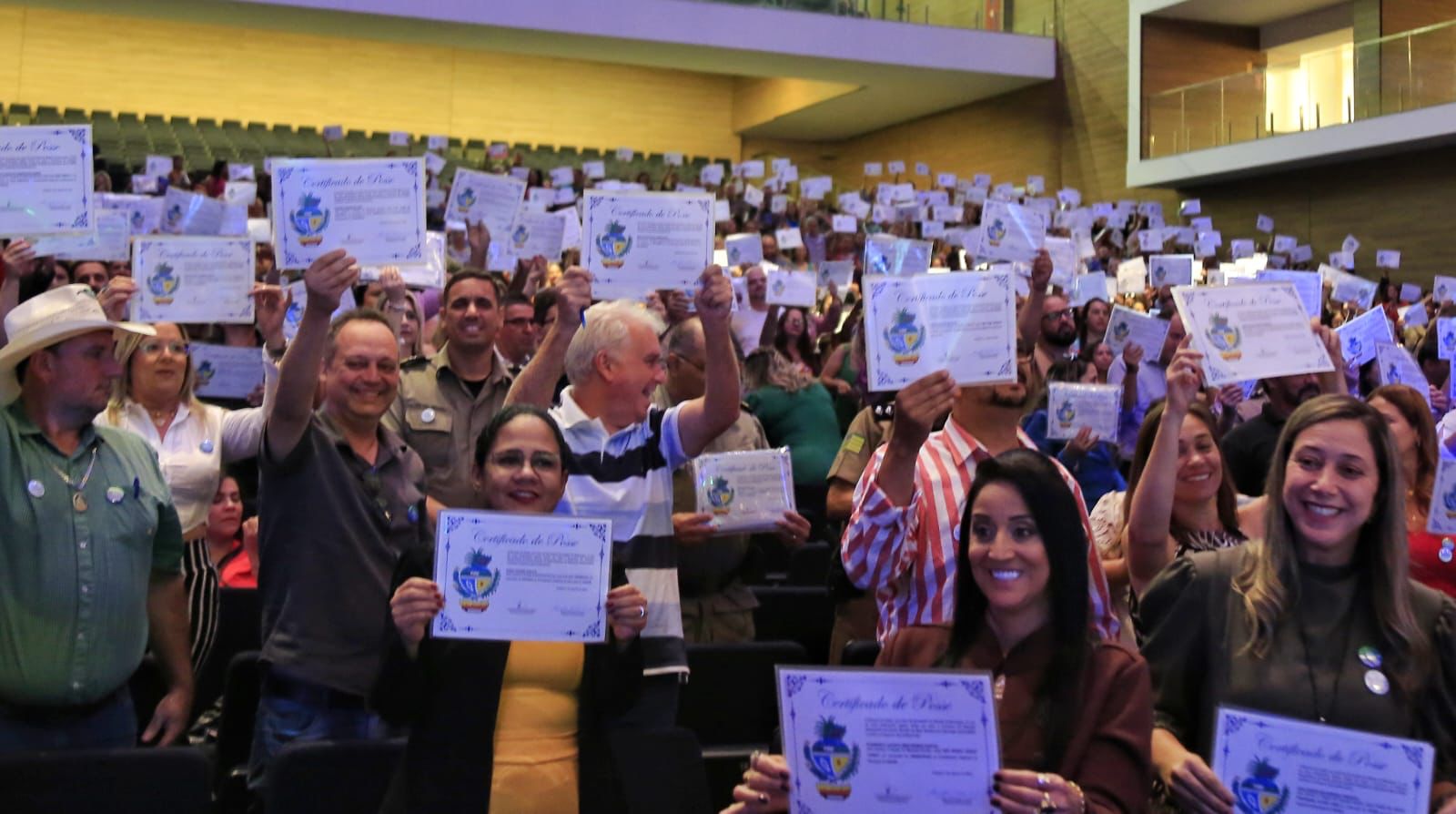 Caiado empossa novos gestores da Educação em Anápolis