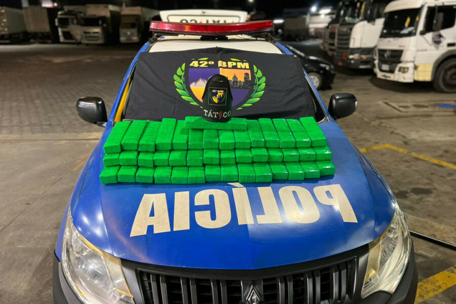 PMGO prende homem com 43 peças de maconha em Aparecida