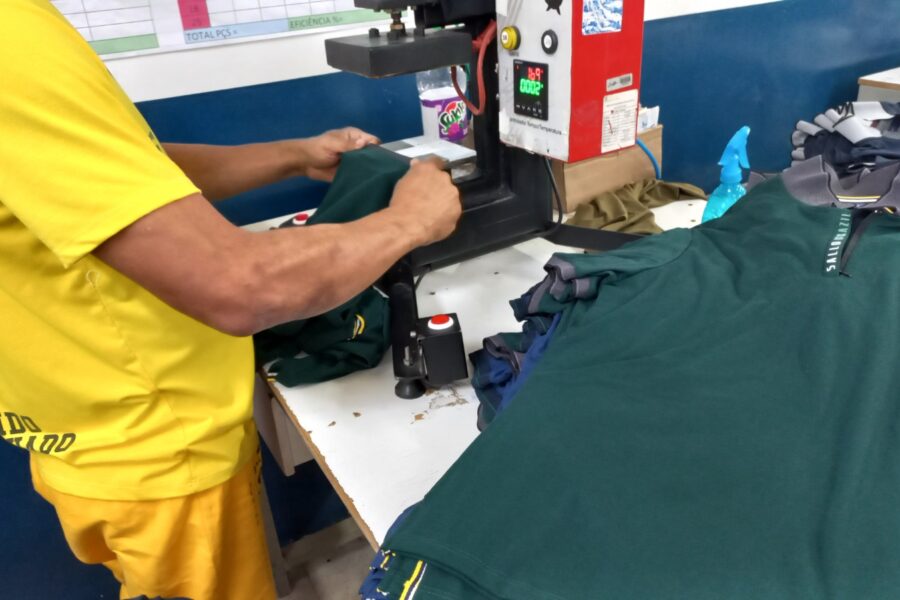 Ressocialização: presos trabalhando aumentam 79% em um ano